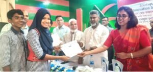 মহাদেবপুরে স্টার্টআপ সাইন্স প্রকল্প ও উদ্ভাবনী ধারণা প্রদর্শন প্রোগ্রামের পুরস্কার বিতরণ